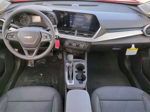 New 2026 Chevrolet Trax LS w/ Driver Confidence Package image 15