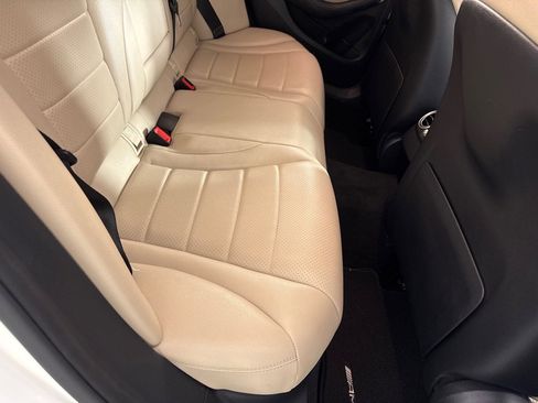 Used 2019 Mercedes-Benz C 300 Sedan image 21