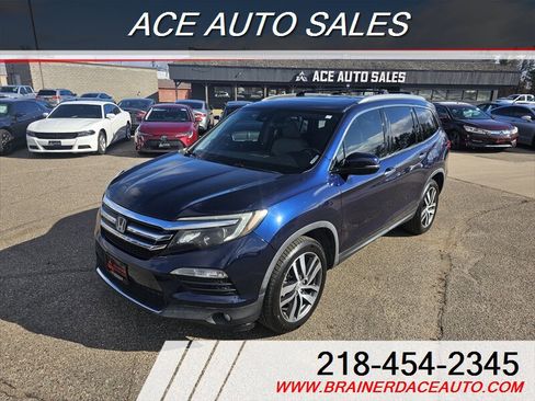 Used 2018 Honda Pilot Touring image 1