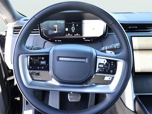 New 2026 Land Rover Range Rover SE image 28