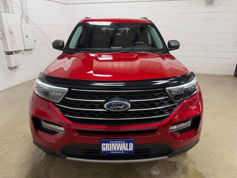 Used 2021 Ford Explorer XLT w/ Equipment Group 202A image 32