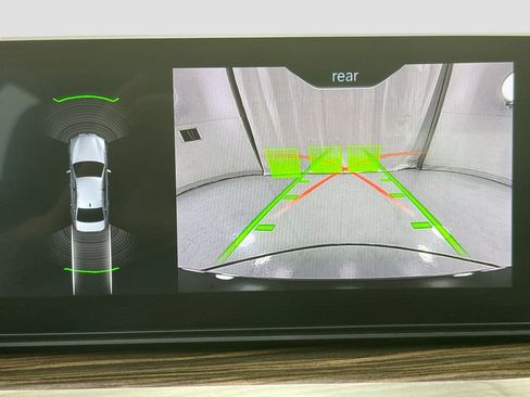 Used 2019 BMW 530e w/ Convenience Package image 15