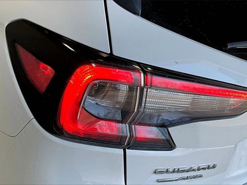 Used 2022 Subaru Outback Premium image 22