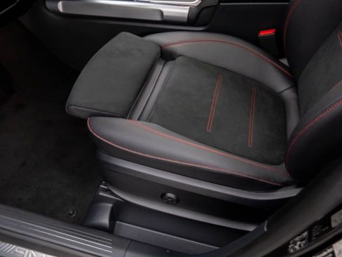 New 2026 Mercedes-Benz GLB 35 AMG 4MATIC image 18