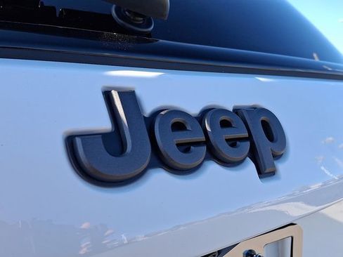 New 2026 Jeep Compass Latitude AWD/4WD image 11