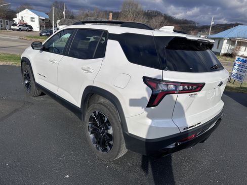 Used 2025 Chevrolet Equinox RS w/ Safety and Technology Package image 4