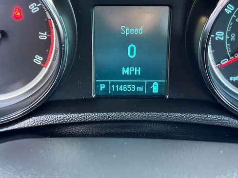 Used 2015 Buick Encore FWD image 24