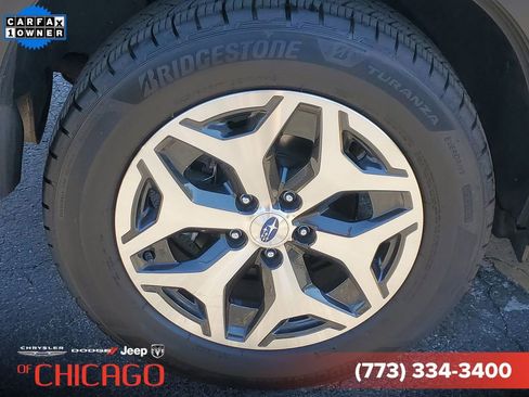 Used 2024 Subaru Forester Premium AWD/4WD image 5