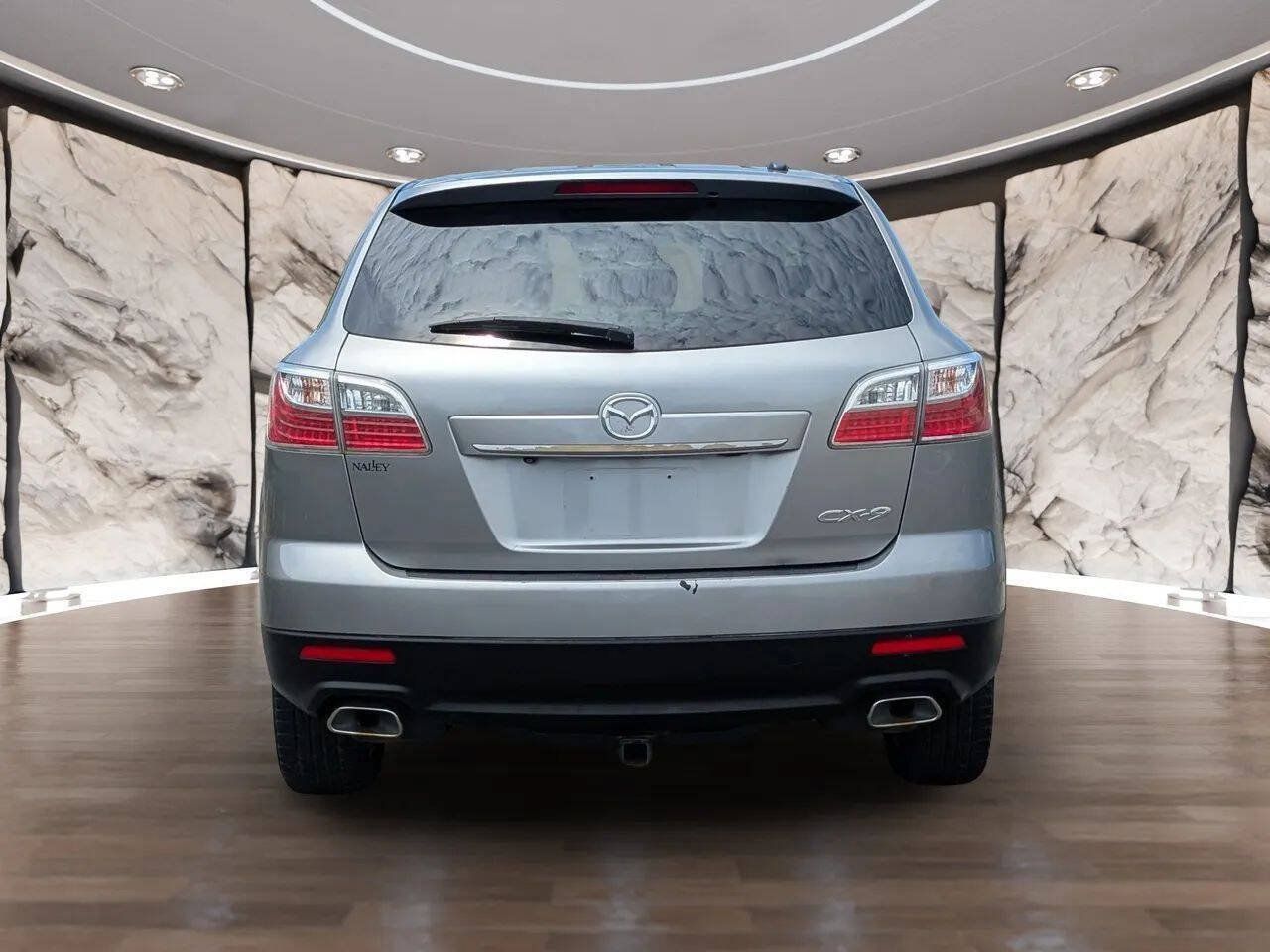 Used 2010 MAZDA CX-9 Grand Touring w/ Moonroof & Bose Audio Pkg FWD image 9