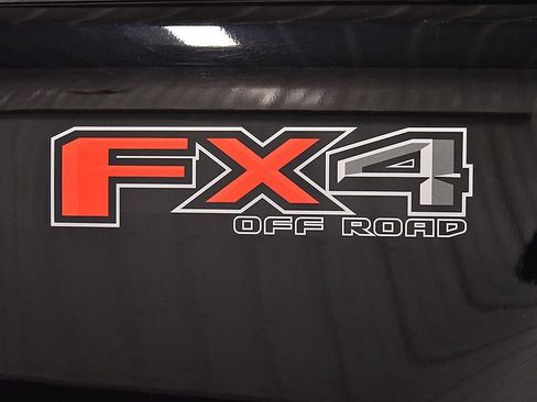 Used 2022 Ford Ranger XLT w/ Equipment Group 302A High image 11