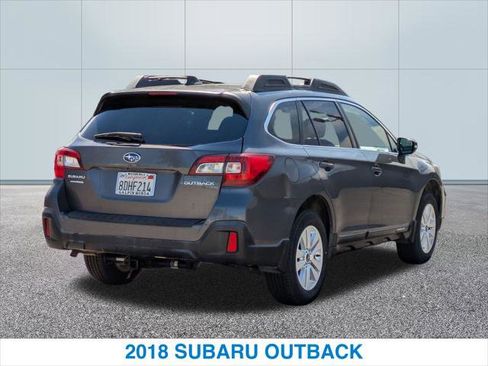 Used 2018 Subaru Outback 2.5i Premium image 7