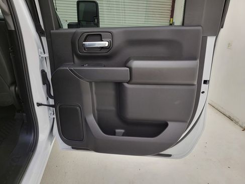 New 2026 Chevrolet Silverado 2500 Custom w/ Custom Value Package image 38