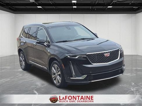 Used 2025 Cadillac XT6 Premium Luxury w/ LPO, Floor Liner Package AWD/4WD image 8