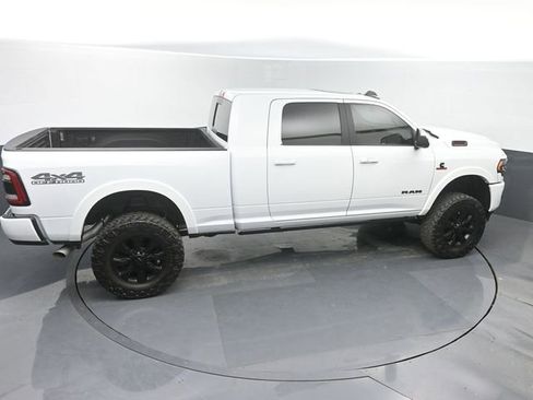 Used 2022 RAM 2500 Limited w/ Night Edition image 32
