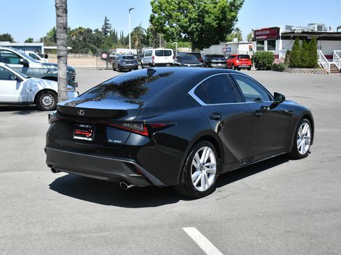 Used 2021 Lexus IS 300 w/ Comfort Package RWD image 8