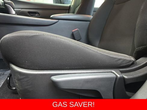 Used 2024 Nissan Sentra S FWD image 29