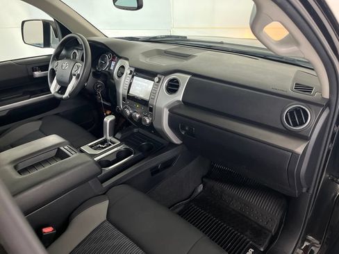 Used 2017 Toyota Tundra SR5 AWD/4WD image 22