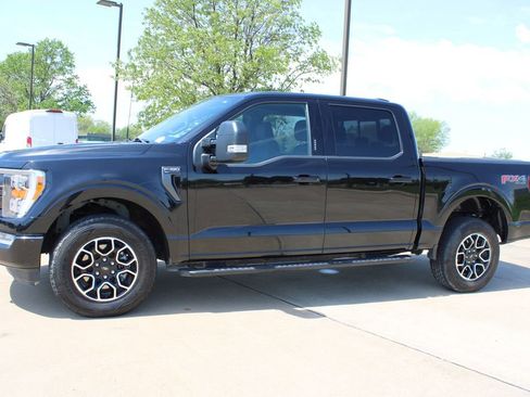 Used 2022 Ford F150 XLT w/ Equipment Group 302A High AWD/4WD image 17