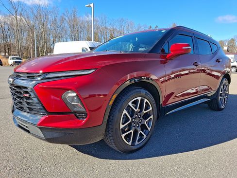 Certified 2023 Chevrolet Blazer RS w/ Enhanced Convenience Package image 3