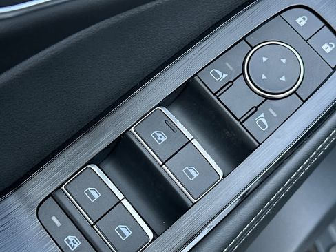 New 2026 Nissan Rogue Platinum image 14