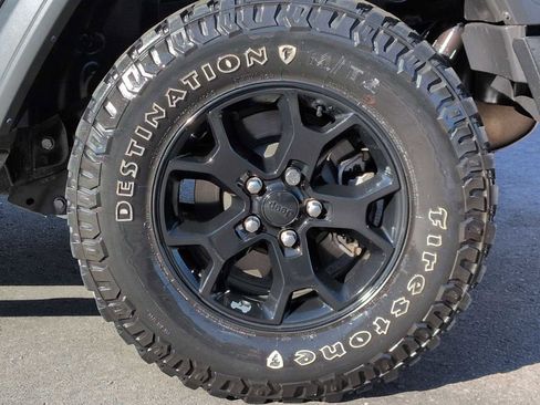 Used 2022 Jeep Wrangler Unlimited Sport image 14