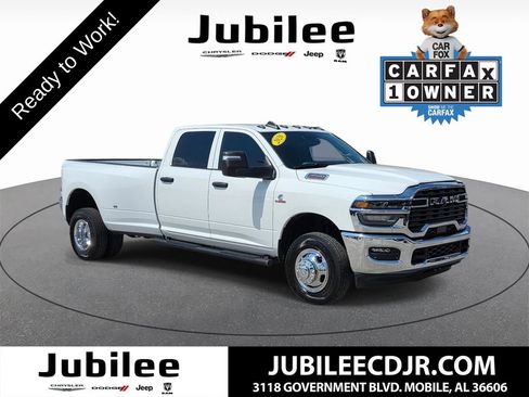 Used 2026 RAM 3500 Tradesman AWD/4WD image 1