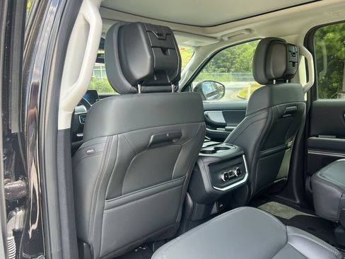 New 2027 Ford Expedition Active AWD/4WD image 17
