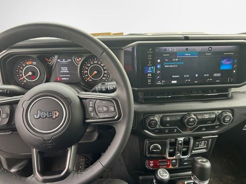 Certified 2025 Jeep Wrangler Unlimited Sport AWD/4WD image 16