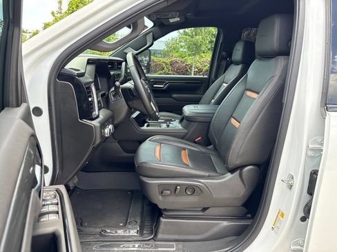Used 2025 GMC Sierra 2500 AT4 AWD/4WD image 25