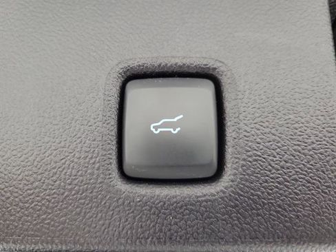 Used 2025 Ford Escape Platinum AWD/4WD image 9
