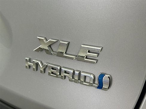 Certified 2022 Toyota RAV4 XLE Premium image 13