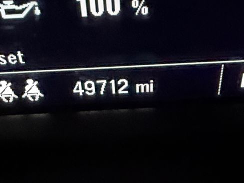 Used 2024 Chevrolet Silverado 1500 Custom image 2