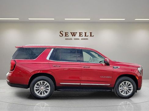 Used 2024 GMC Yukon SLT w/ SLT Luxury Package RWD image 6