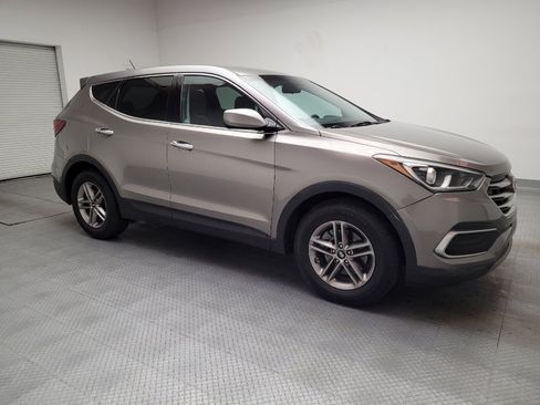 Used 2018 Hyundai Santa Fe Sport image 11