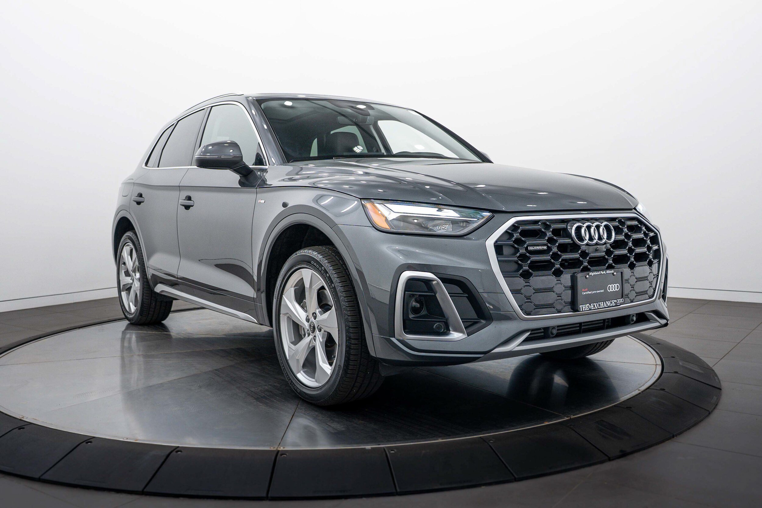 Certified 2023 Audi Q5 2.0T Premium Plus w/ Premium Plus Package AWD/4WD image 2
