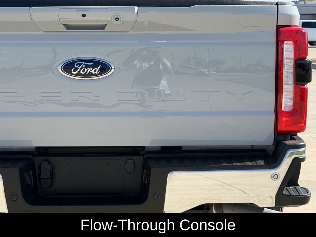 Used 2025 Ford F250 Lariat w/ Tremor Off-Road Package AWD/4WD image 8