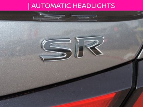 Used 2021 Nissan Altima 2.0 SR FWD image 12