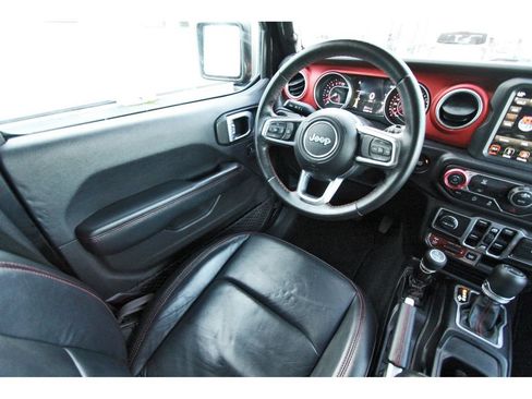 Used 2018 Jeep Wrangler Unlimited Rubicon AWD/4WD image 9