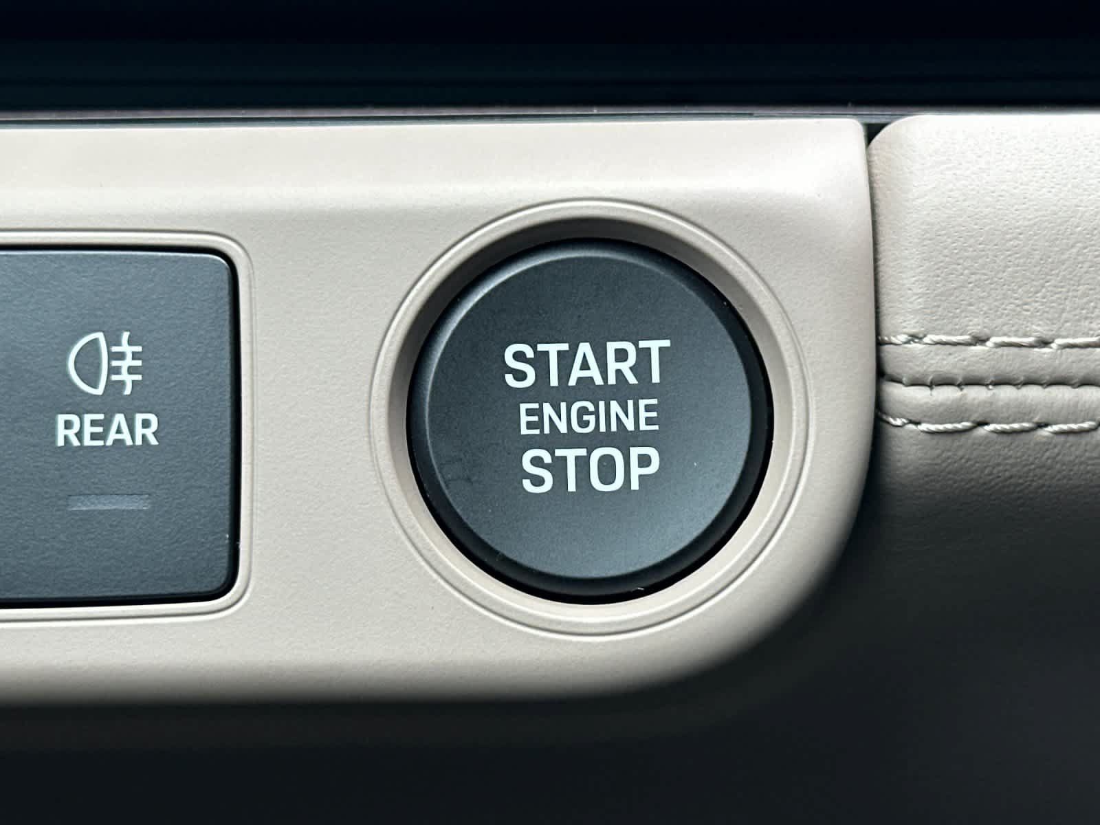 Certified 2026 Porsche Panamera 4 AWD/4WD image 26