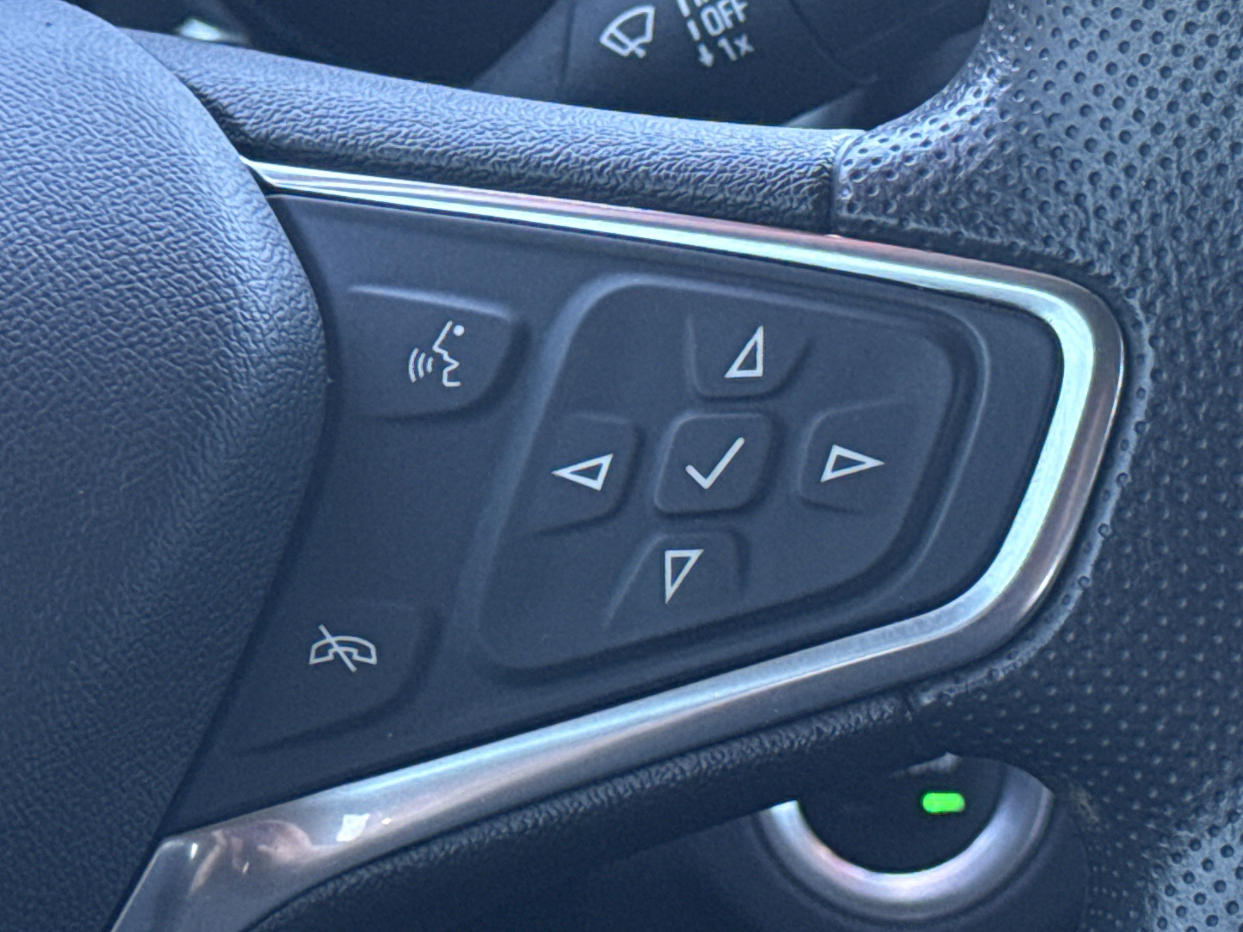 Used 2019 Chevrolet Equinox LT FWD image 20