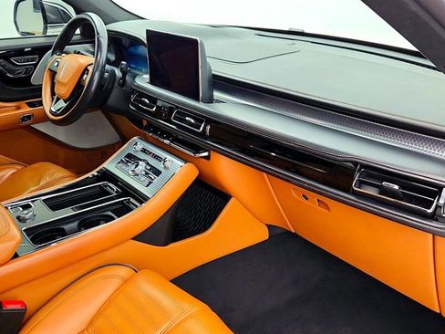 Used 2022 Lincoln Aviator Black Label w/ Dynamic Handling Package image 25