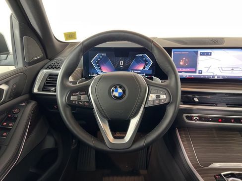 Certified 2024 BMW X5 xDrive40i w/ Premium Package AWD/4WD image 24