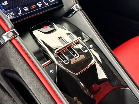 Certified 2023 Ferrari Roma Base image 15