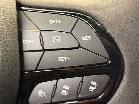 New 2026 Chrysler Pacifica Select image 26