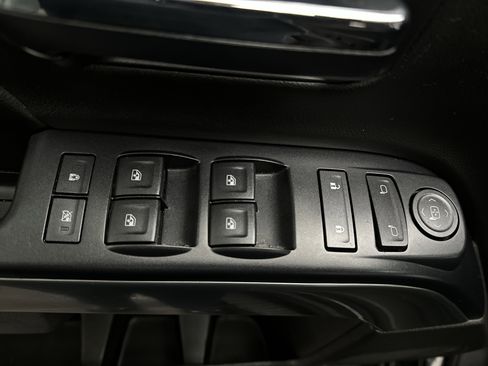 Used 2017 Chevrolet Silverado 1500 LT w/ All Star Edition AWD/4WD image 19