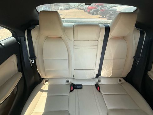 Used 2016 Mercedes-Benz CLA 250 image 15