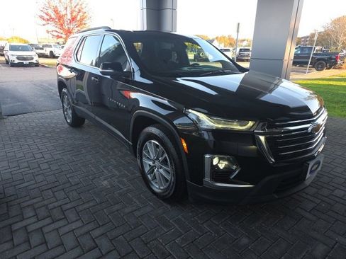 Used 2022 Chevrolet Traverse LT image 5