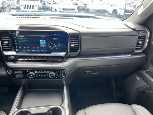 Used 2024 Chevrolet Silverado 2500 LTZ w/ LTZ Premium Package image 15