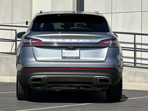 Certified 2021 Lincoln Nautilus Reserve image 4