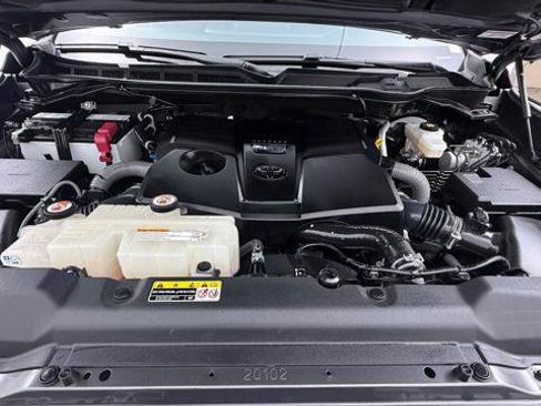 Used 2023 Toyota Tundra SR5 AWD/4WD image 33
